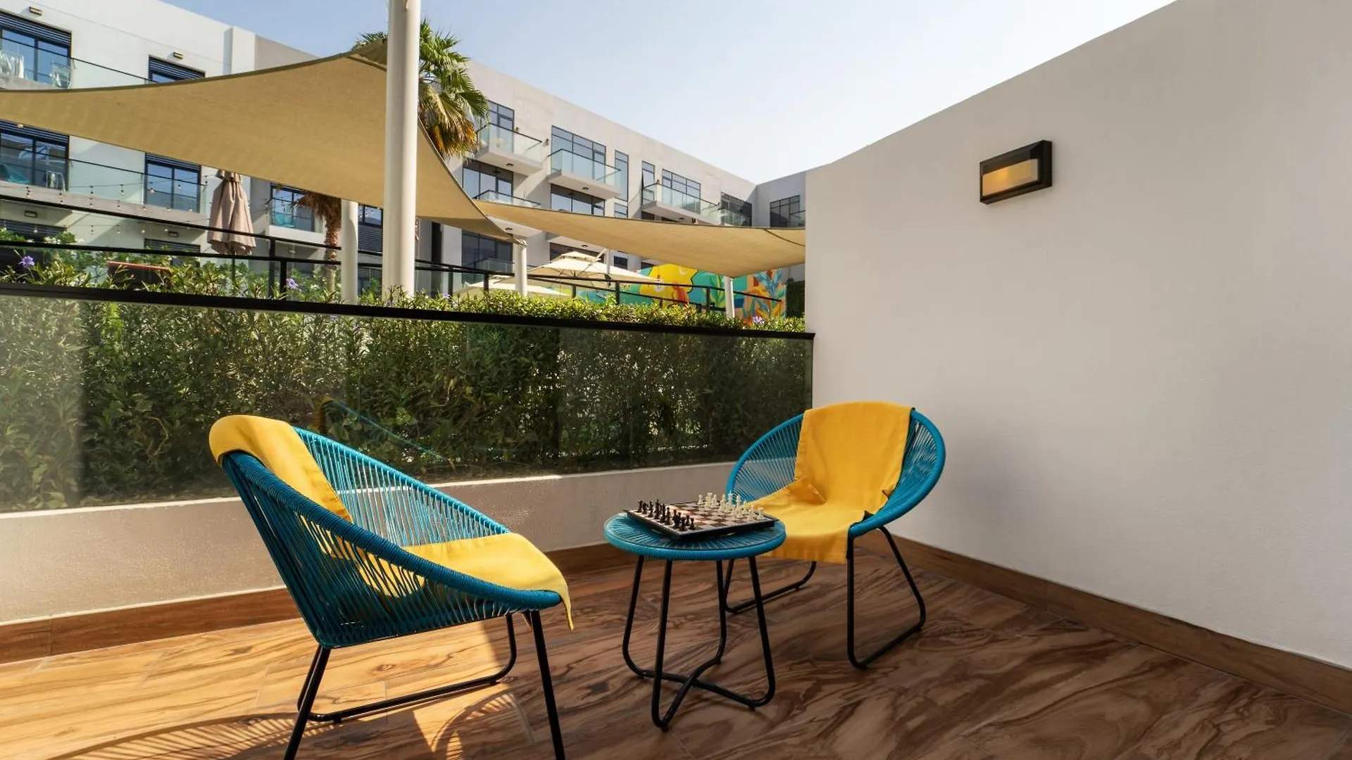 Izzzi Life Mint Aparthotel Dubai 0*,